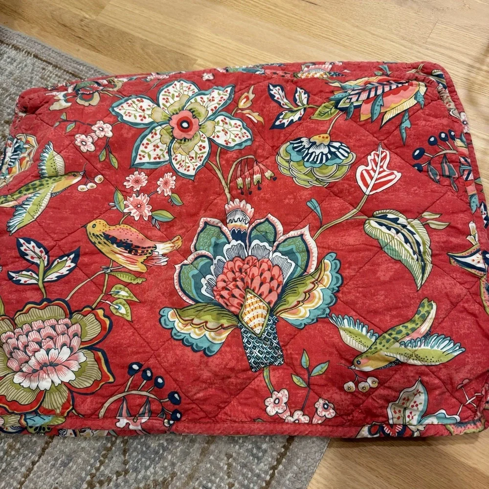 Set off 2 World Markets | NATASHASHAM 20inx26in